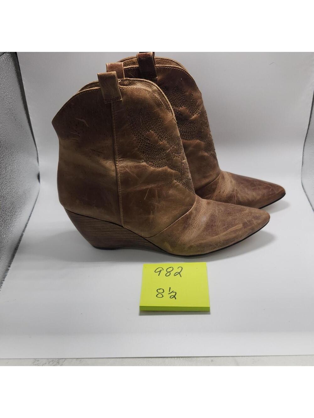 Latitude Femme Women’s Brown Leather Pull-On Ankle Booties Pointed Toe 8.5